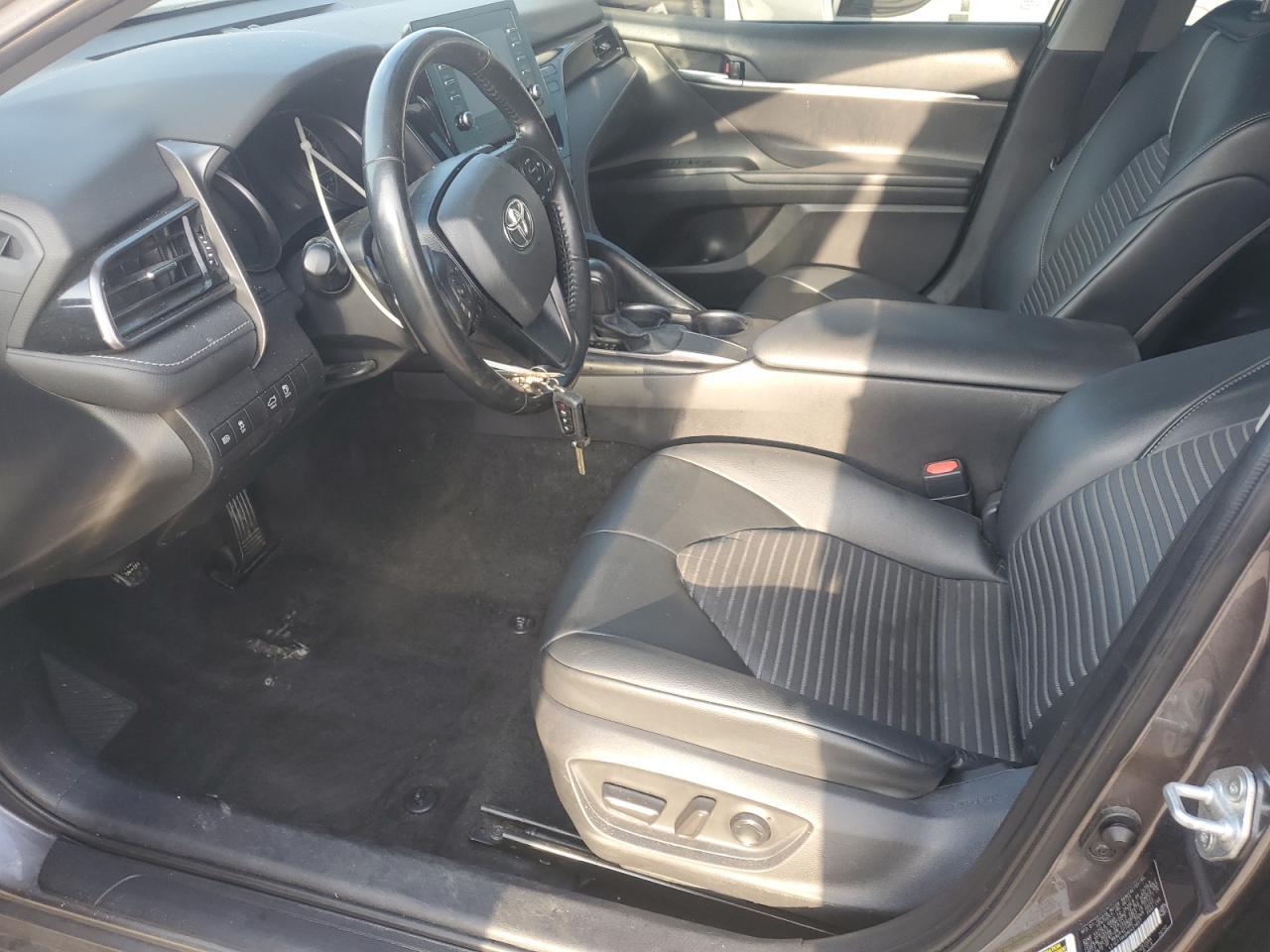 2021 Toyota Camry Se - Image 7