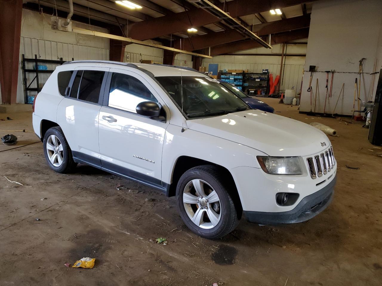 2015 Jeep Compass Sport - Фото 4