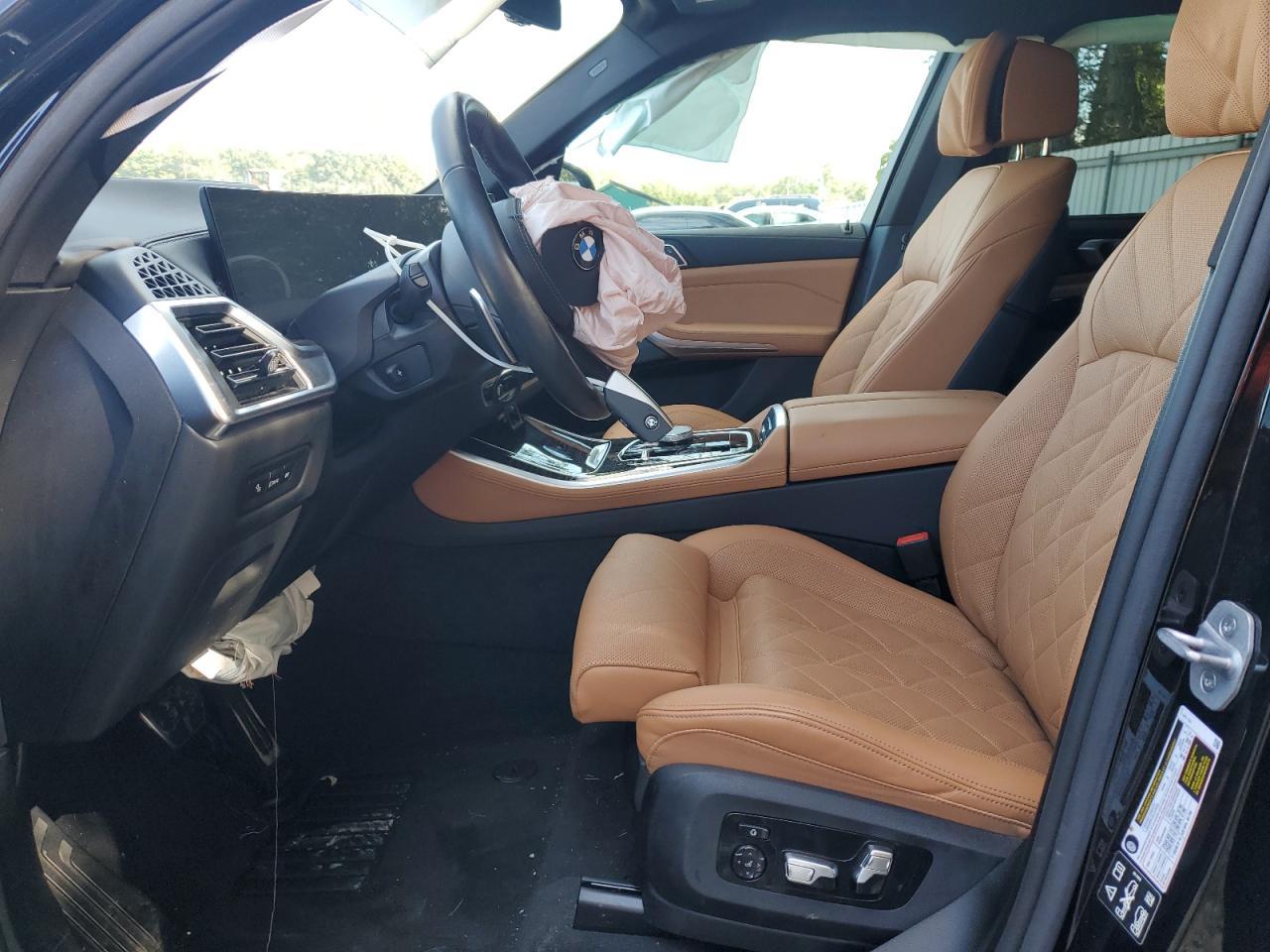 2025 BMW X5 xDrive40I - Image 7