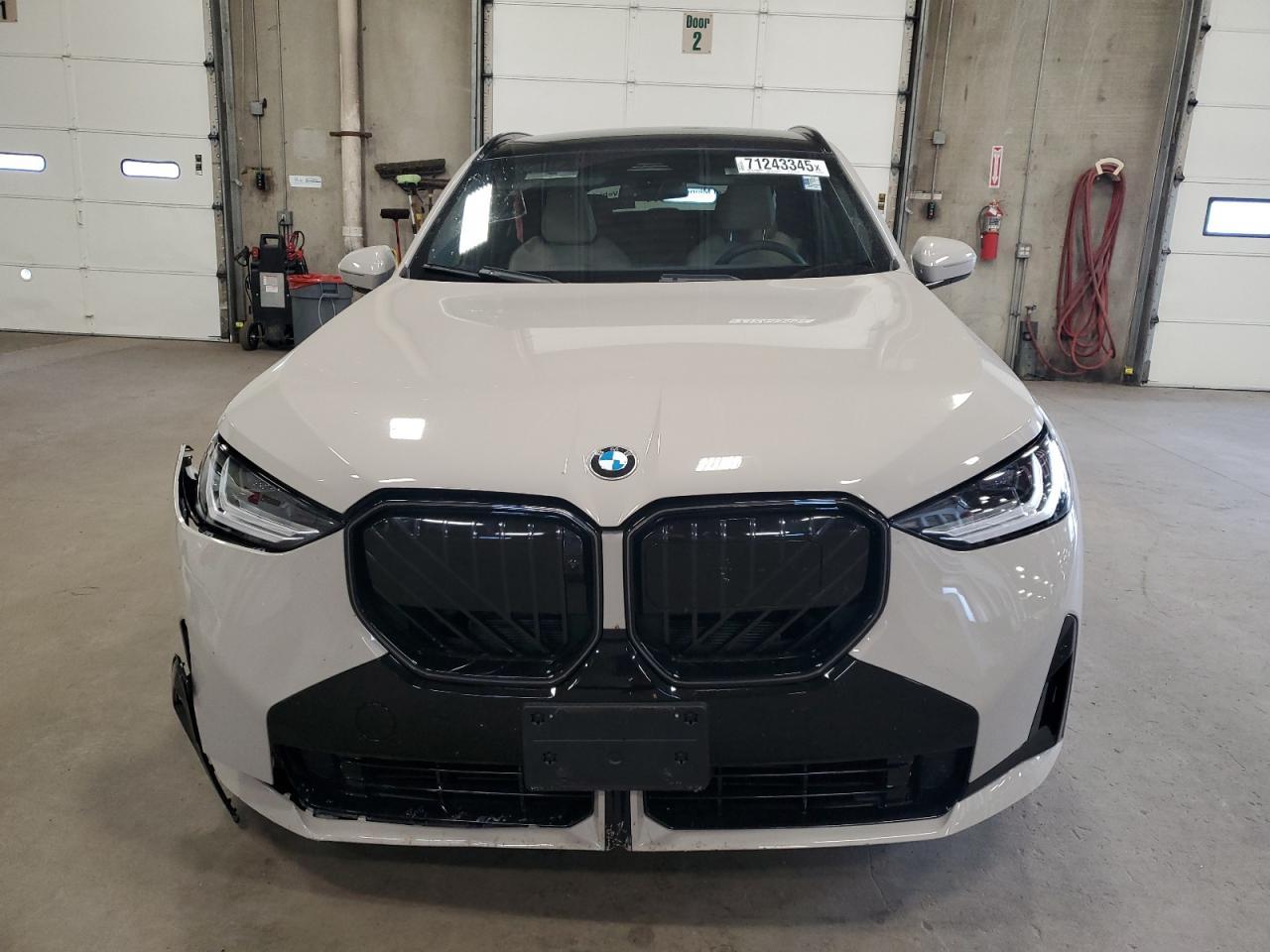 2025 BMW X3 30 xDrive - Фото 5