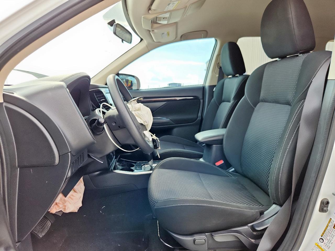 2020 Mitsubishi Outlander Es - Фото 7