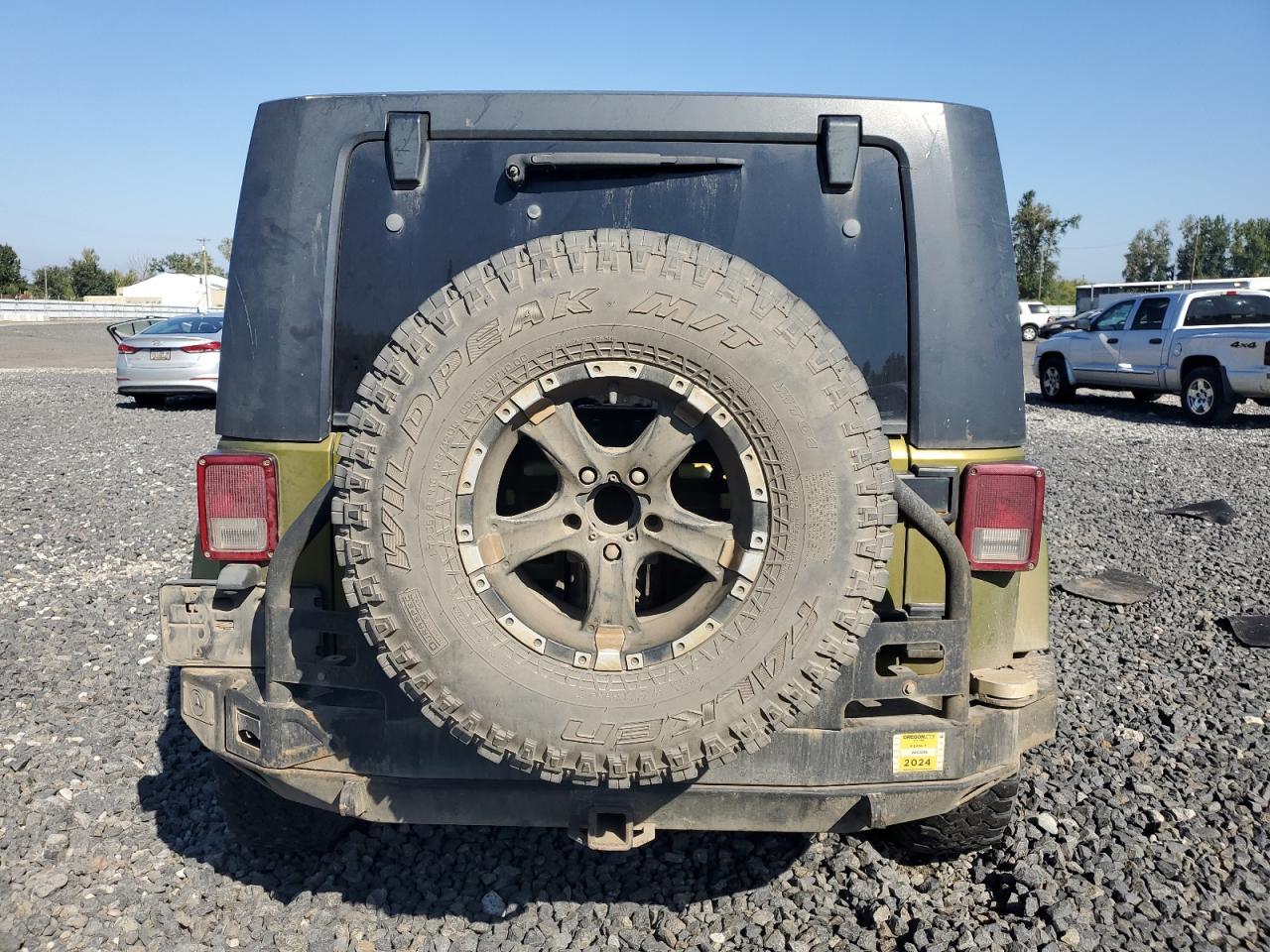 2008 Jeep Wrangler Unlimited Sahara - Image 6