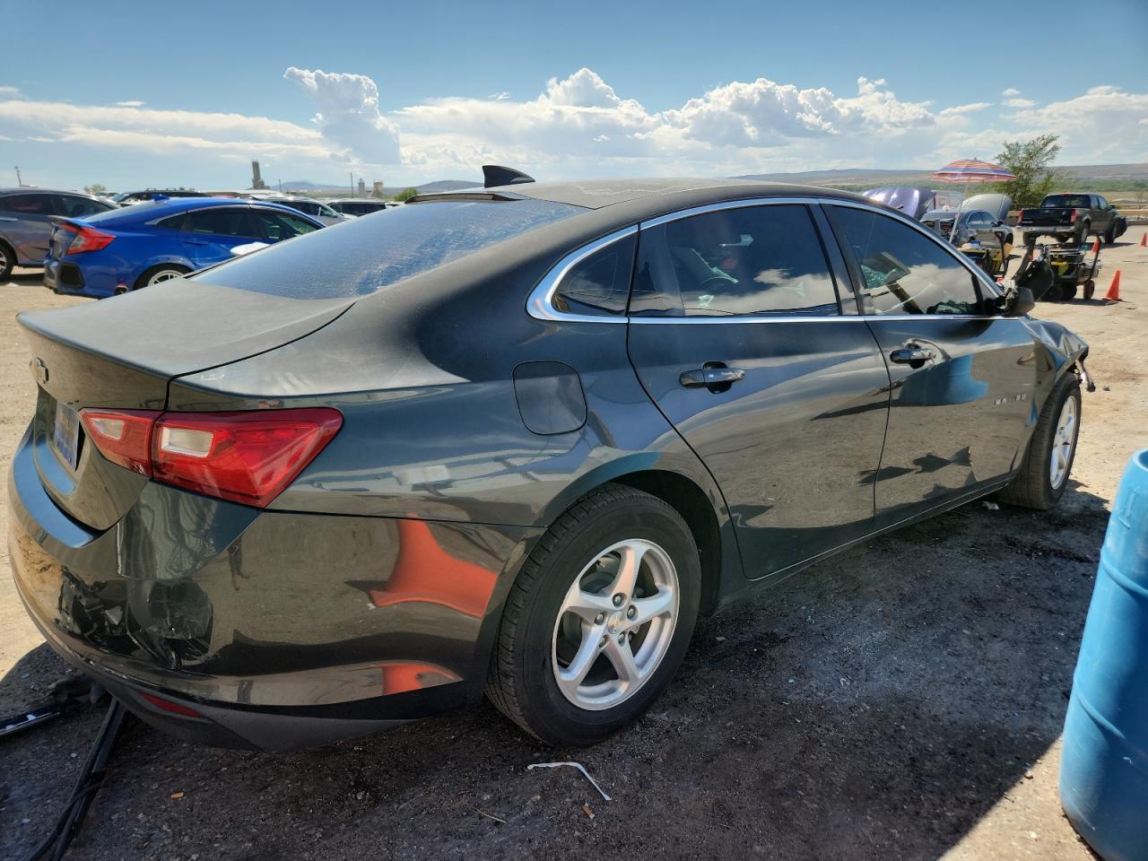 2017 Chevrolet Malibu Ls - Фото 3
