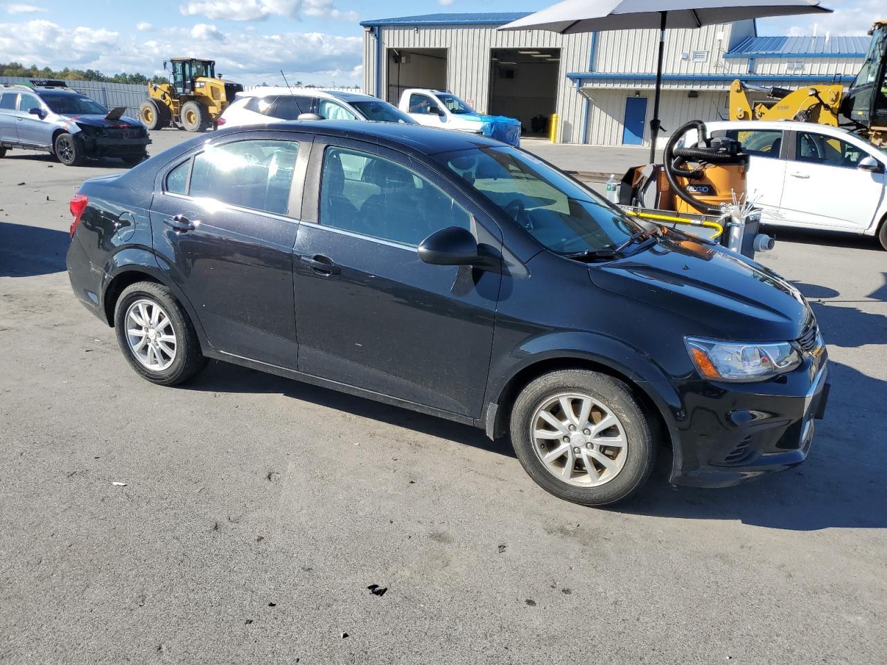 2020 Chevrolet Sonic Lt - Image 4