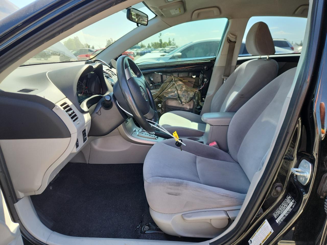 2011 Toyota Corolla Base - Фото 7