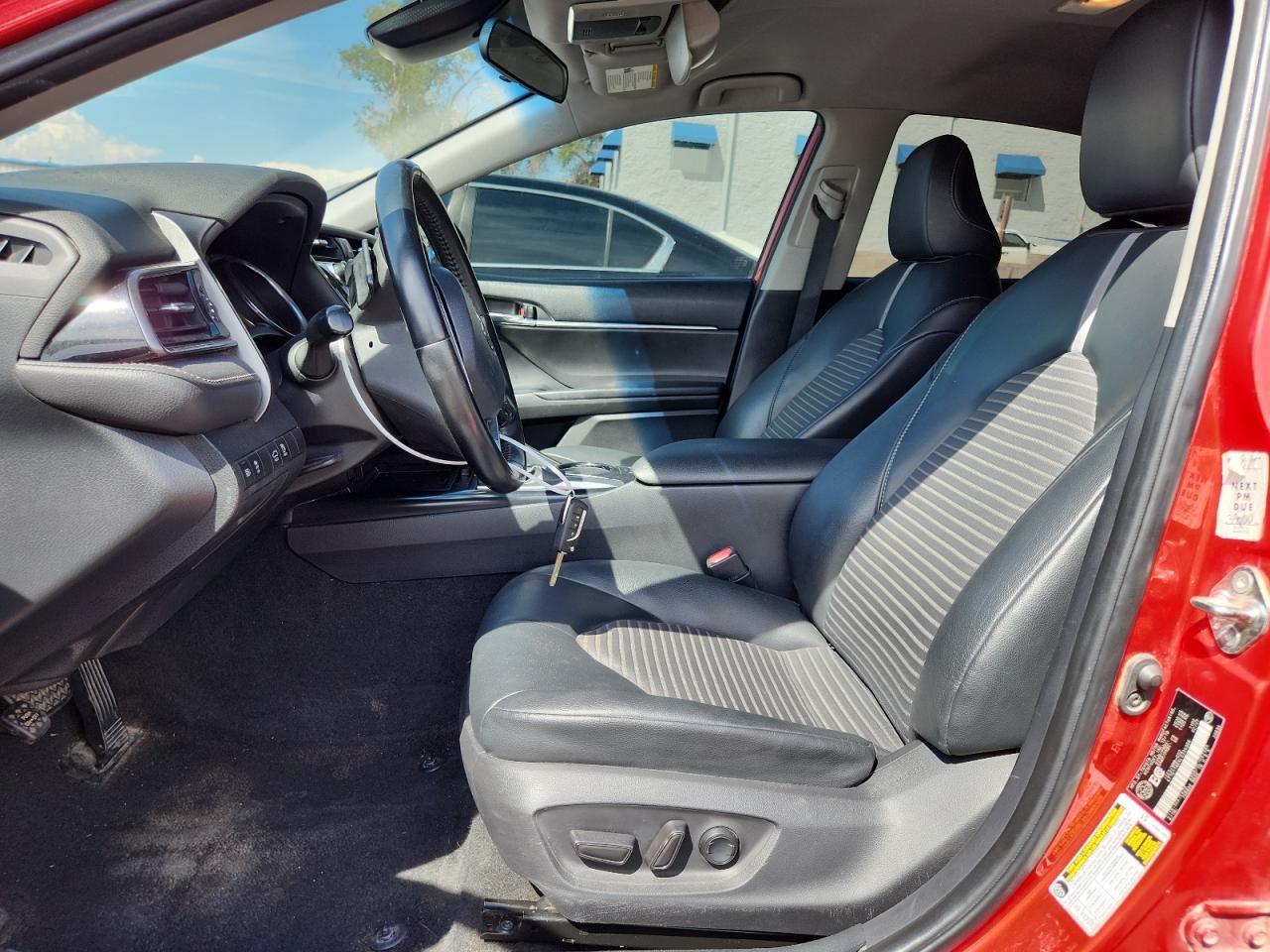 2020 Toyota Camry Se - Image 7