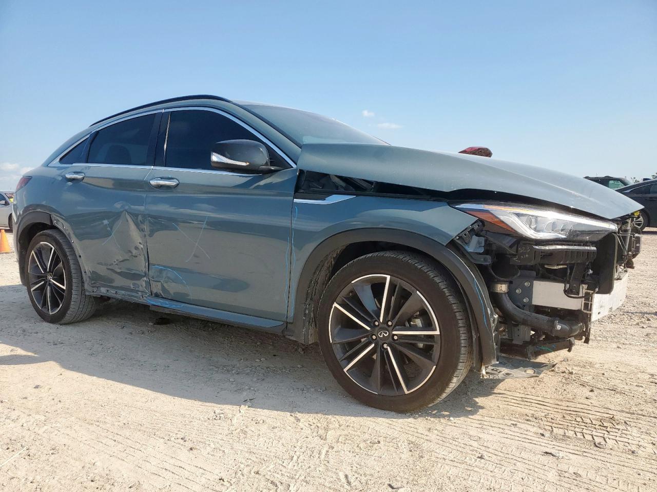 2023 Infiniti Qx55 Essential - Image 4