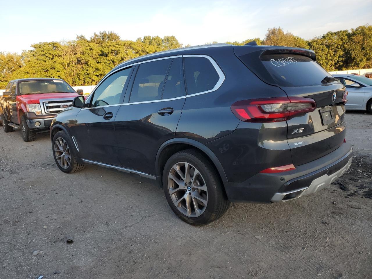 2022 BMW X5 xDrive40I - Image 2