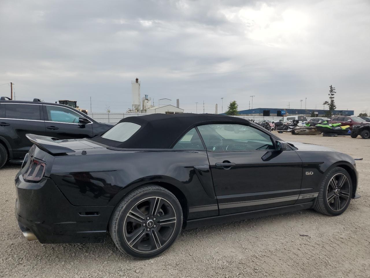 2013 Ford Mustang Gt - Фото 3