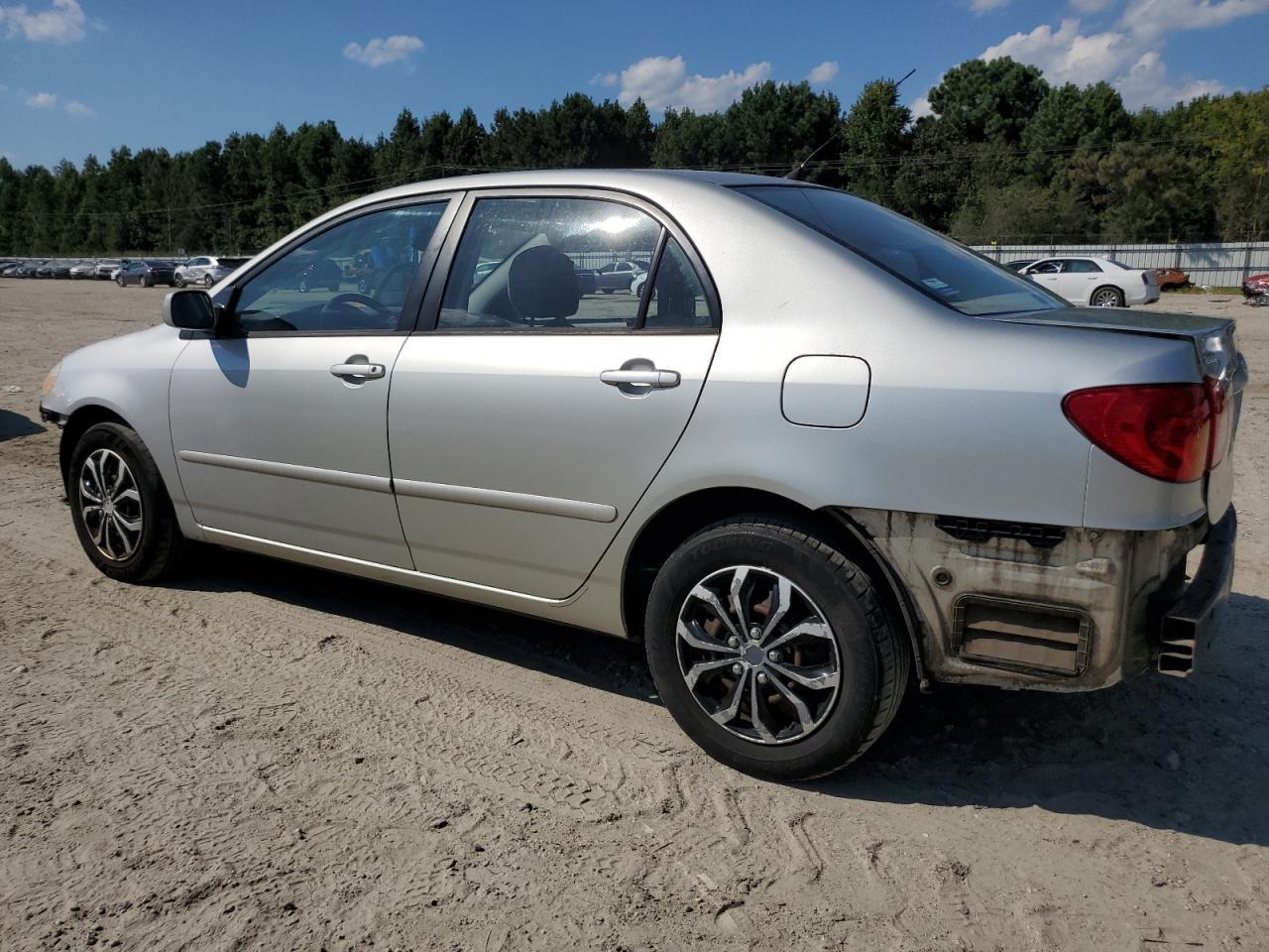 2004 Toyota Corolla Ce - Фото 2