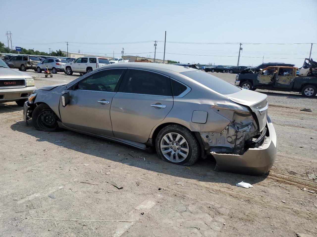 2015 Nissan Altima 2.5 - Фото 2