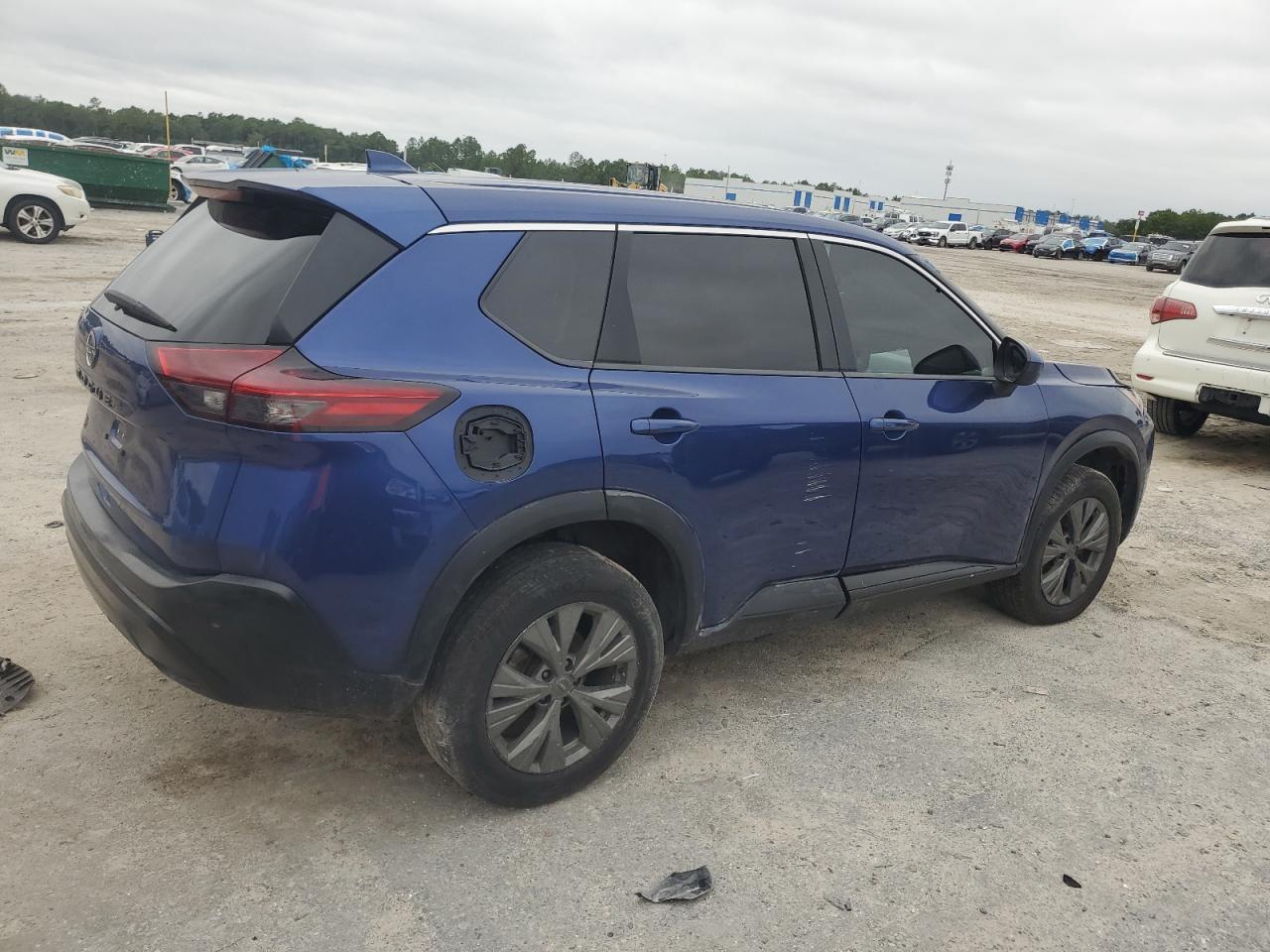 2023 Nissan Rogue Sv - Фото 3