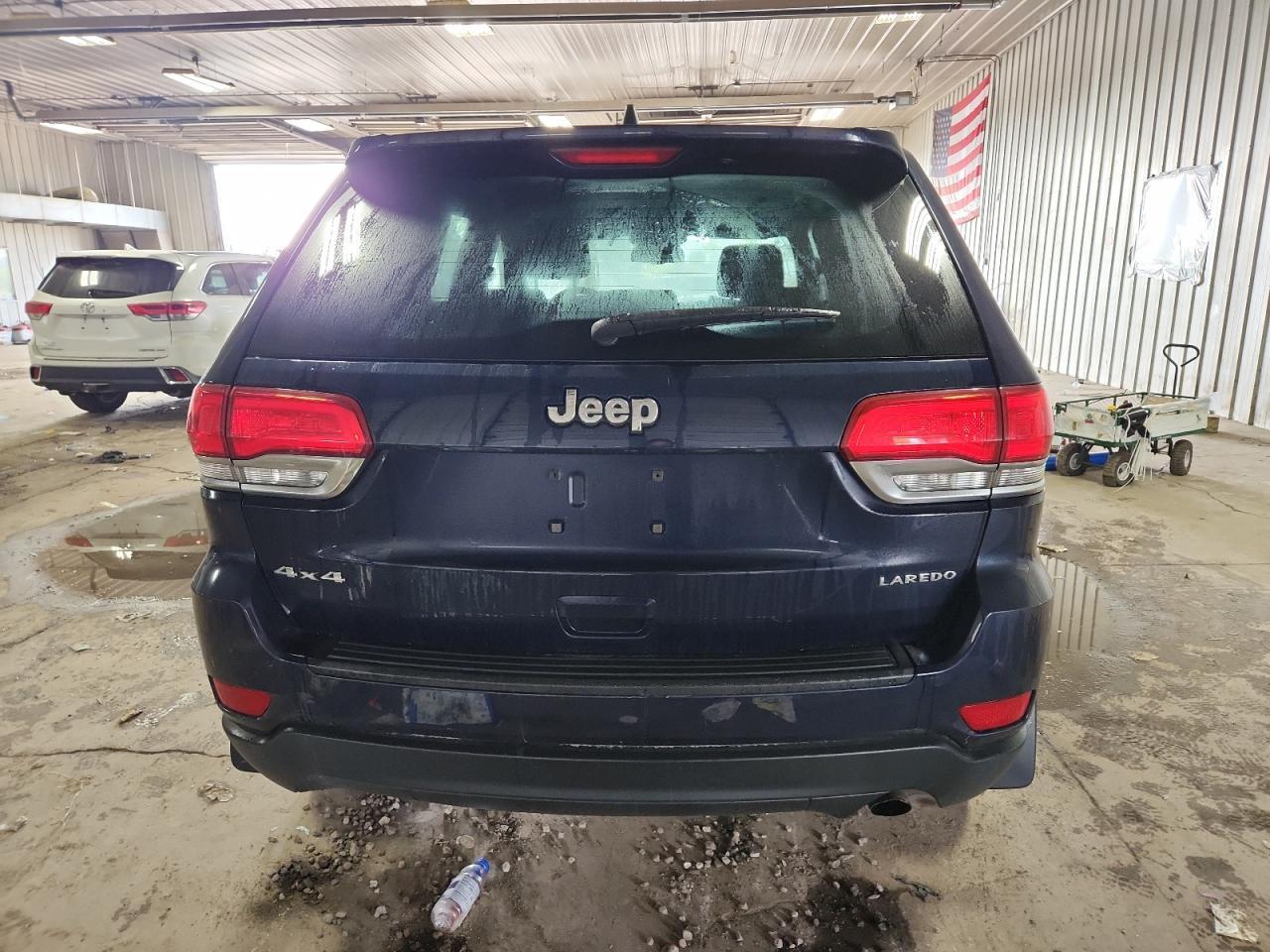 2014 Jeep Grand Cherokee Laredo - Image 6