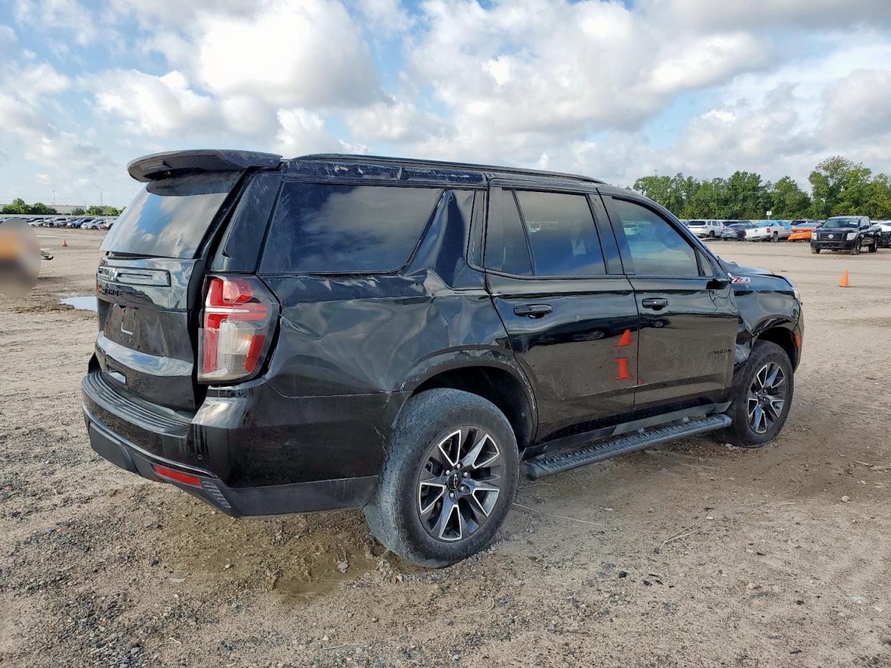 2023 Chevrolet Tahoe K1500 Z71 - Image 3