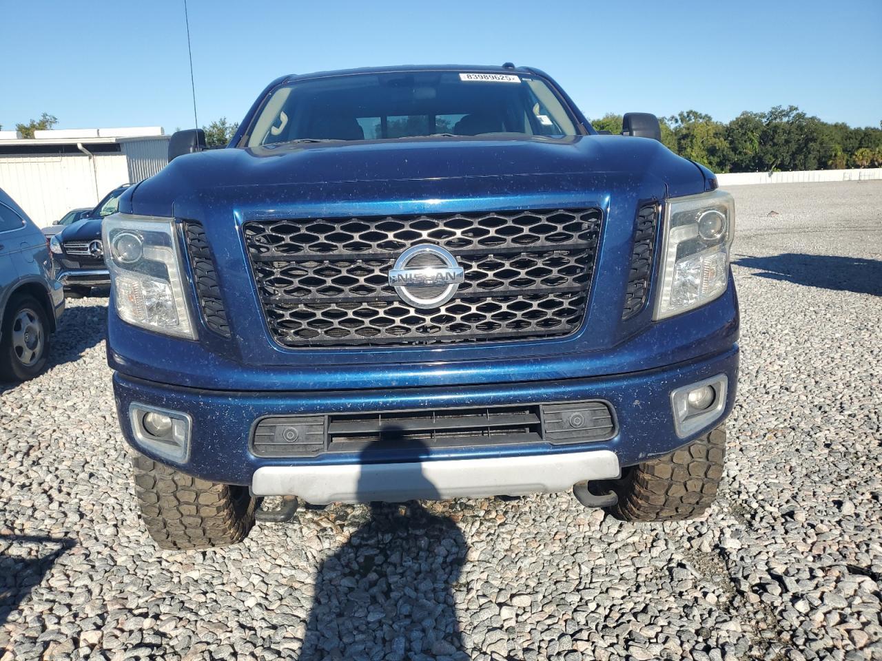 2017 Nissan Titan Xd Sl - Image 5