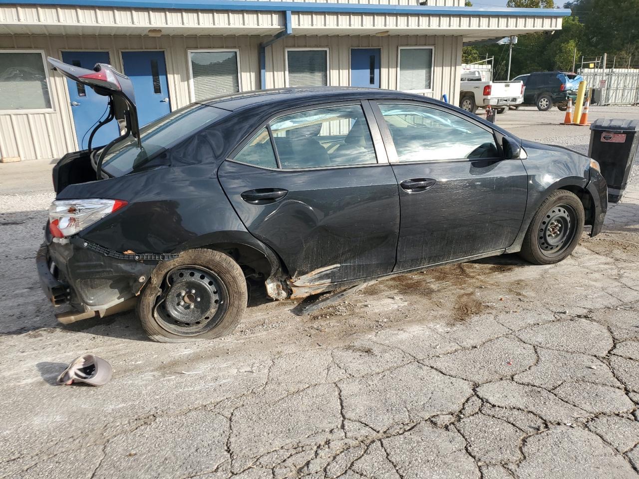 2015 Toyota Corolla L - Фото 3