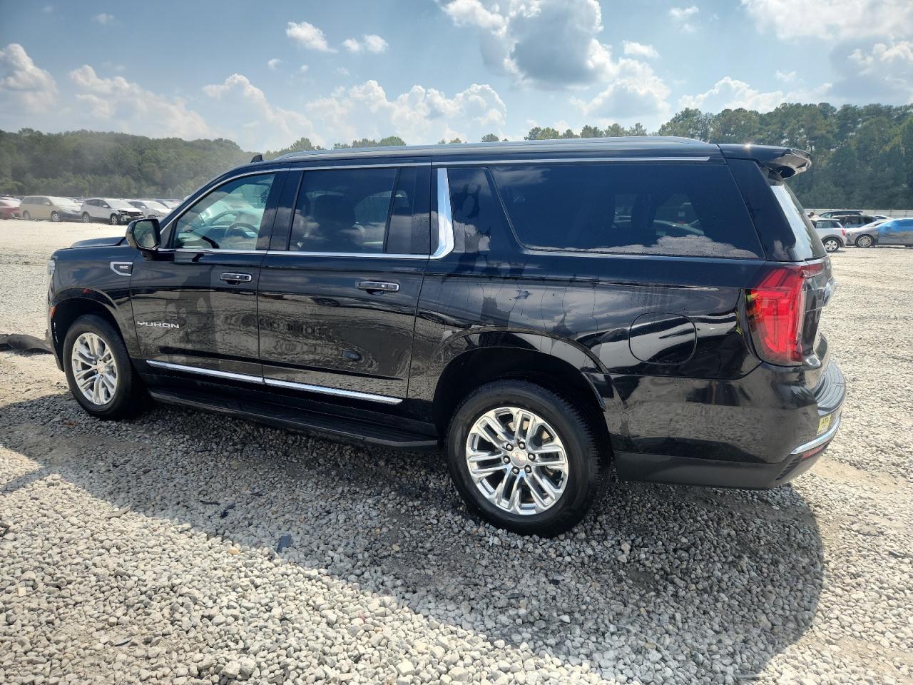 2021 GMC Yukon Xl C1500 Slt - Image 2
