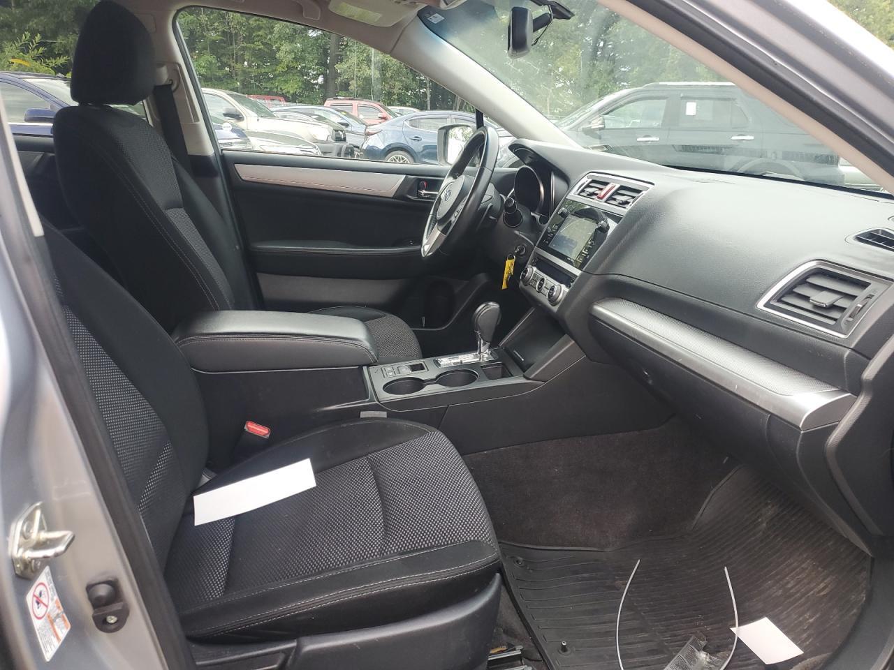 2015 Subaru Outback 2.5I Premium - Image 5