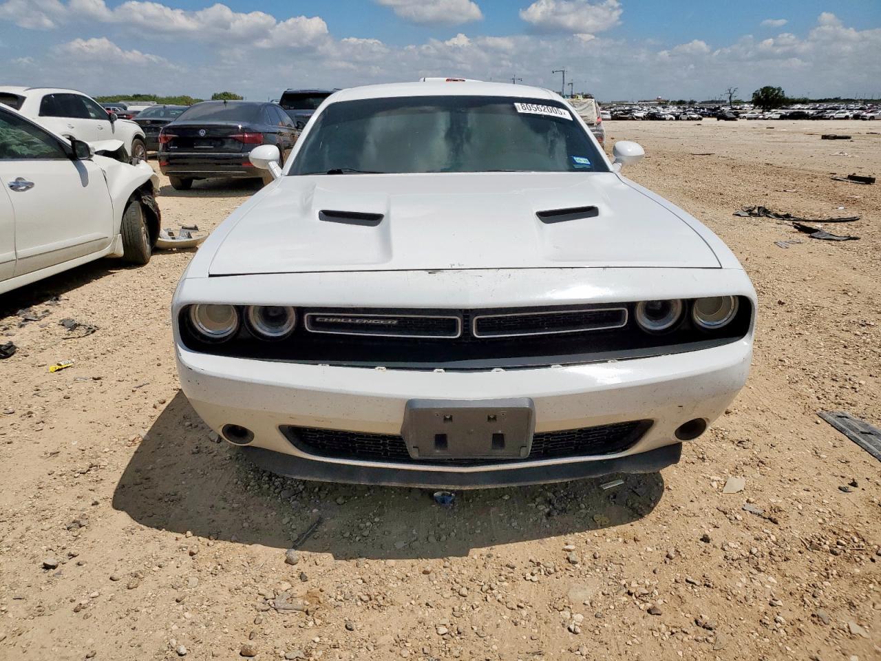 2015 Dodge Challenger Sxt - Image 5