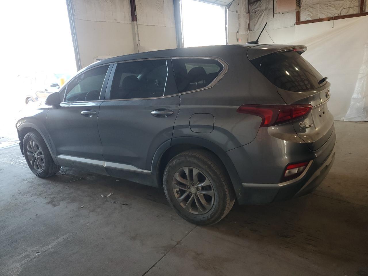 2019 Hyundai Santa Fe Se - Image 2