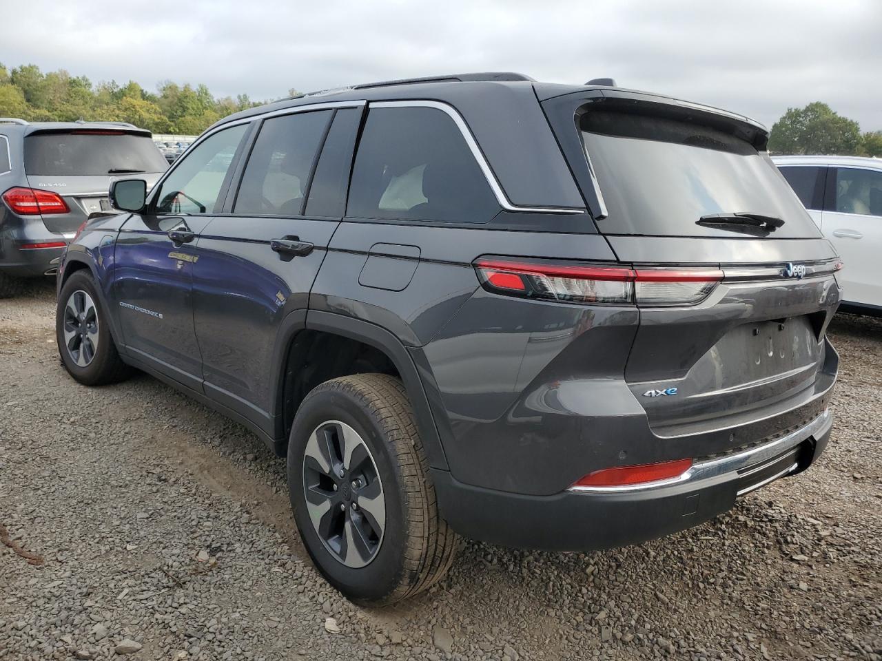 2024 Jeep Grand Cherokee Limited 4Xe - Image 2