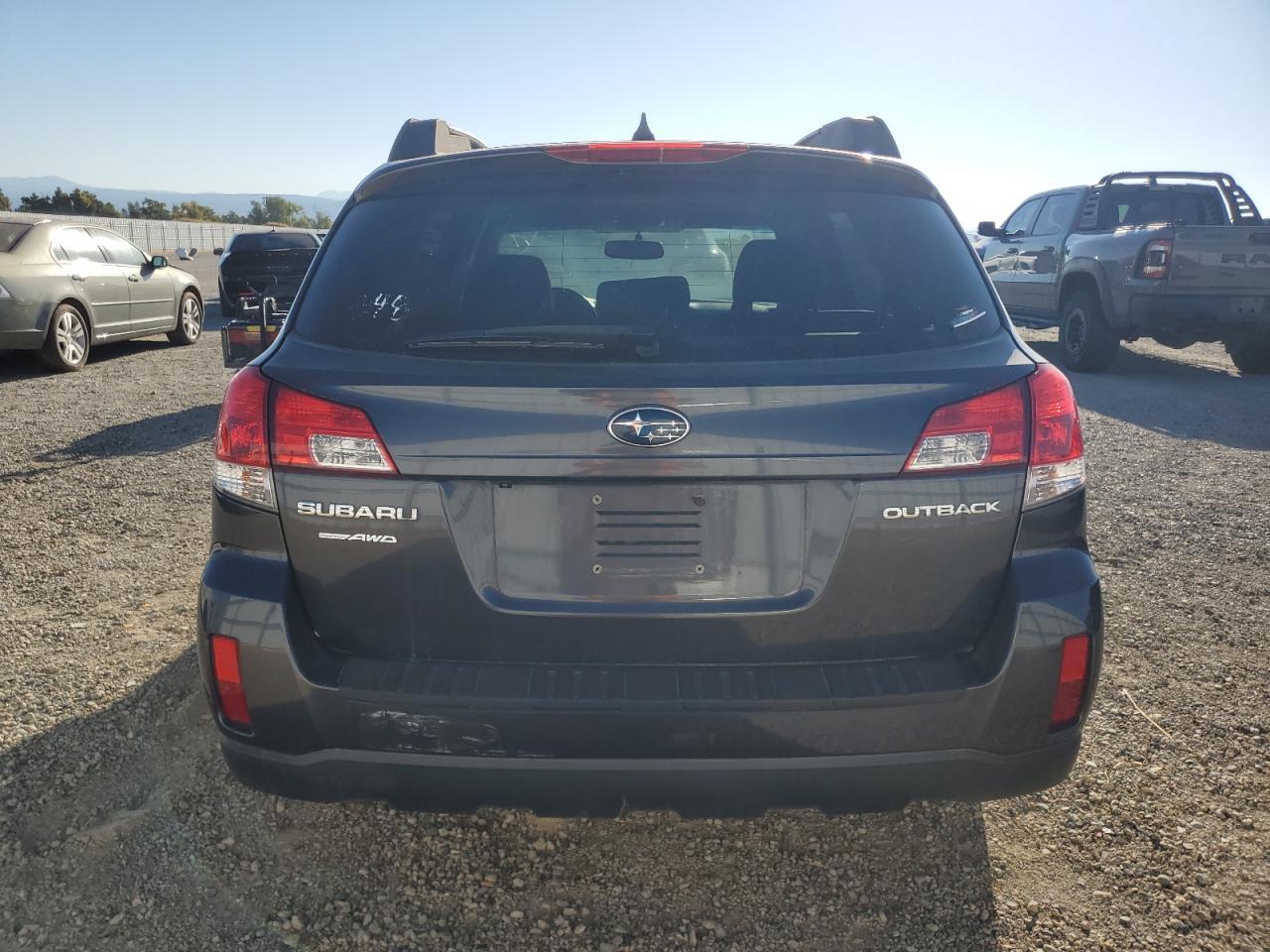 2012 Subaru Outback 2.5I Limited - Image 6