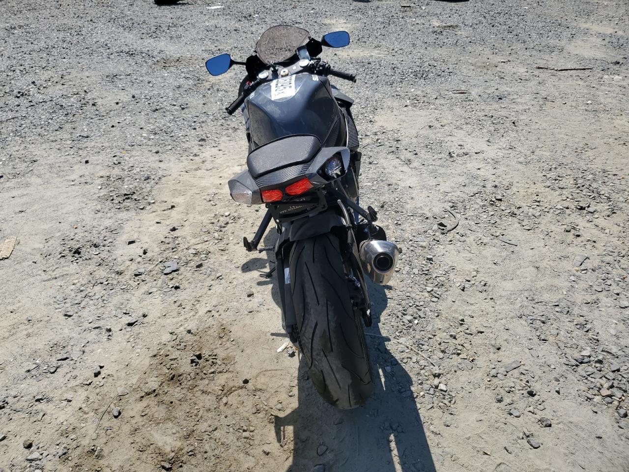 2025 Suzuki Gsx-R600 - Image 4