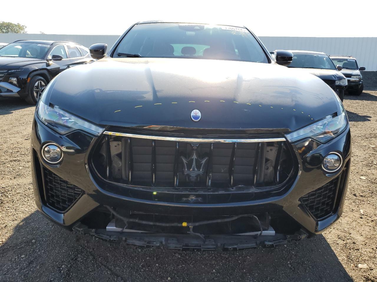 2020 Maserati Levante Sport - Фото 5