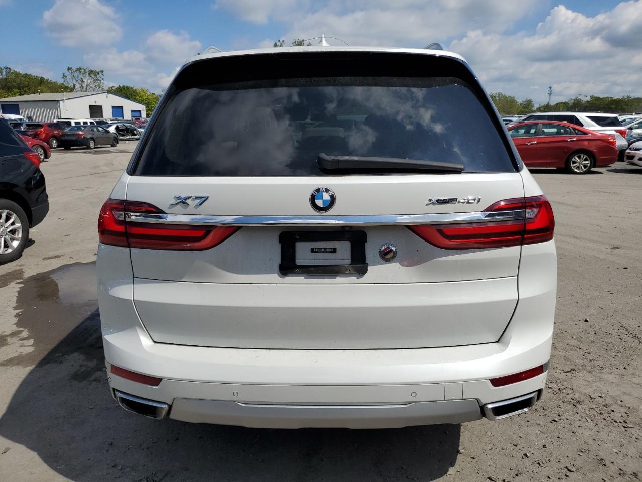2020 BMW X7 xDrive40I - Фото 6