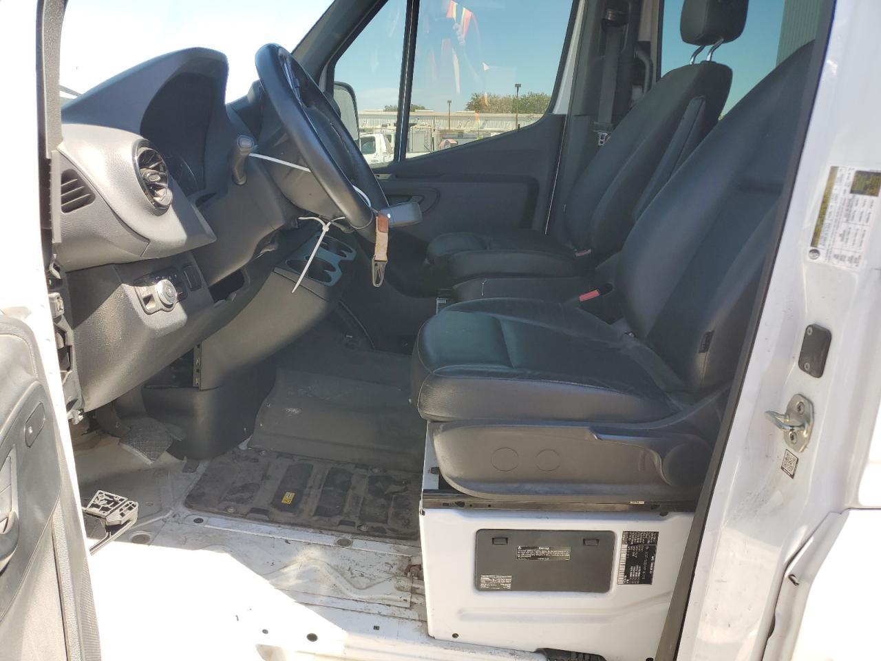 2019 Mercedes-Benz Sprinter 2500/3500 - Image 7