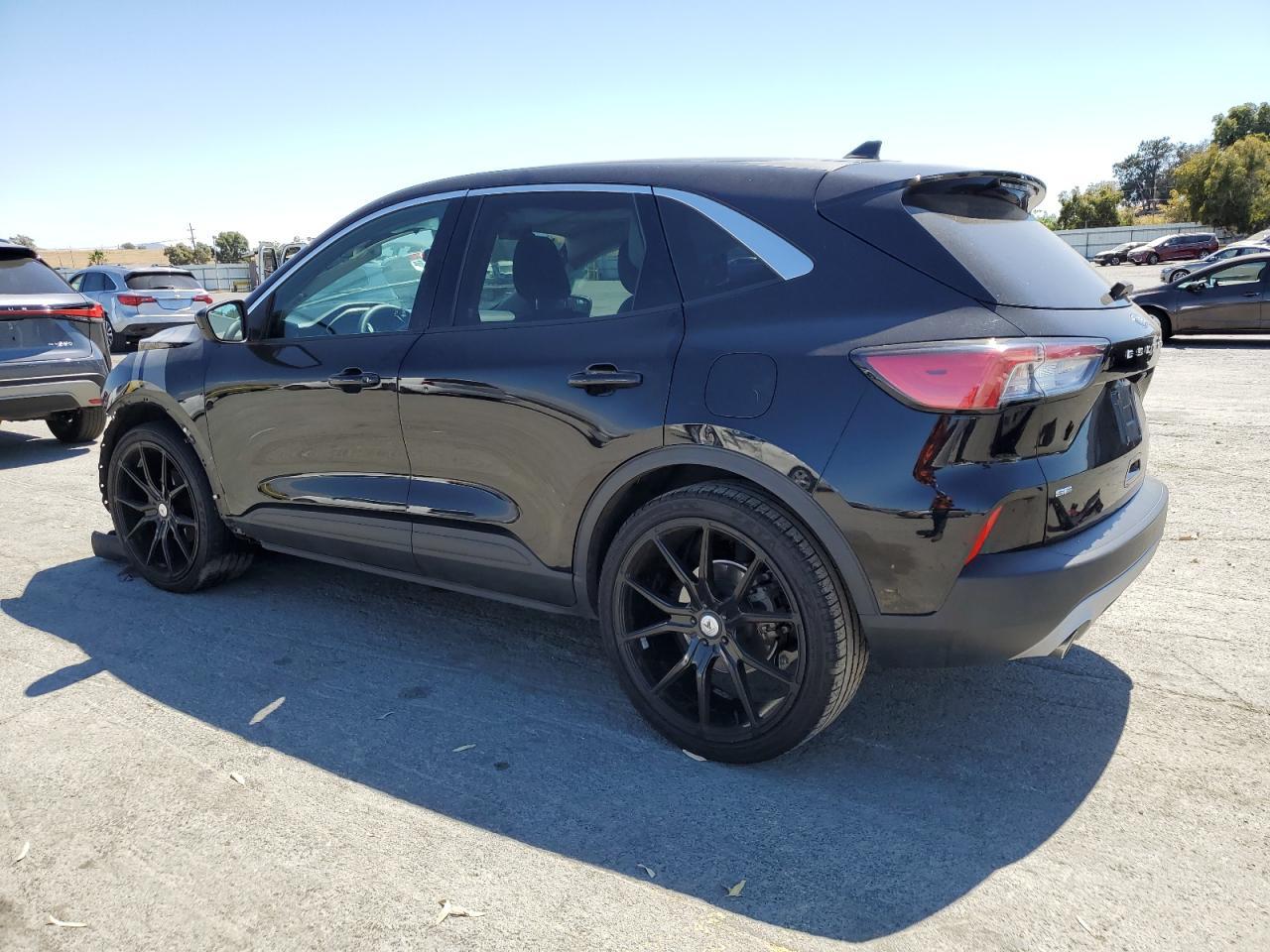 2020 Ford Escape Se - Фото 2