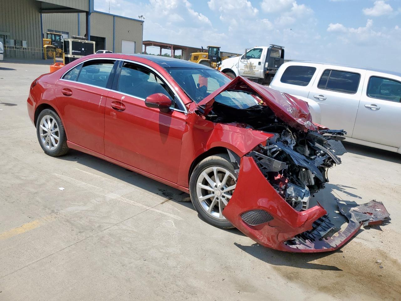 2022 Mercedes-Benz A 220 - Фото 4