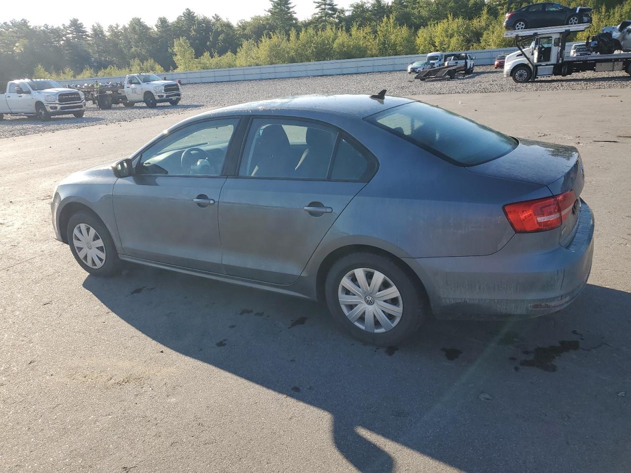 2015 Volkswagen Jetta Base - Фото 2