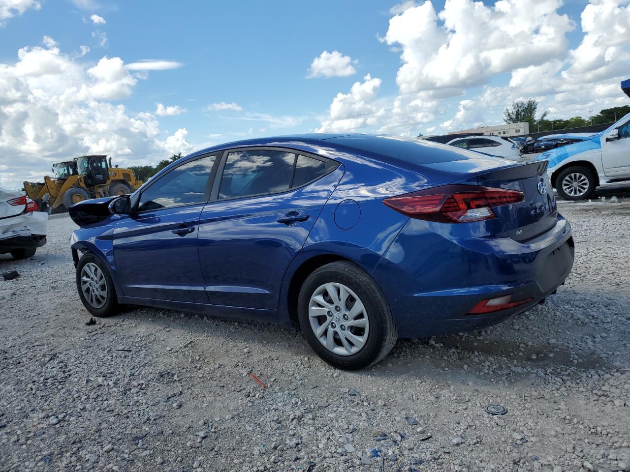 2019 Hyundai Elantra Se - Фото 2