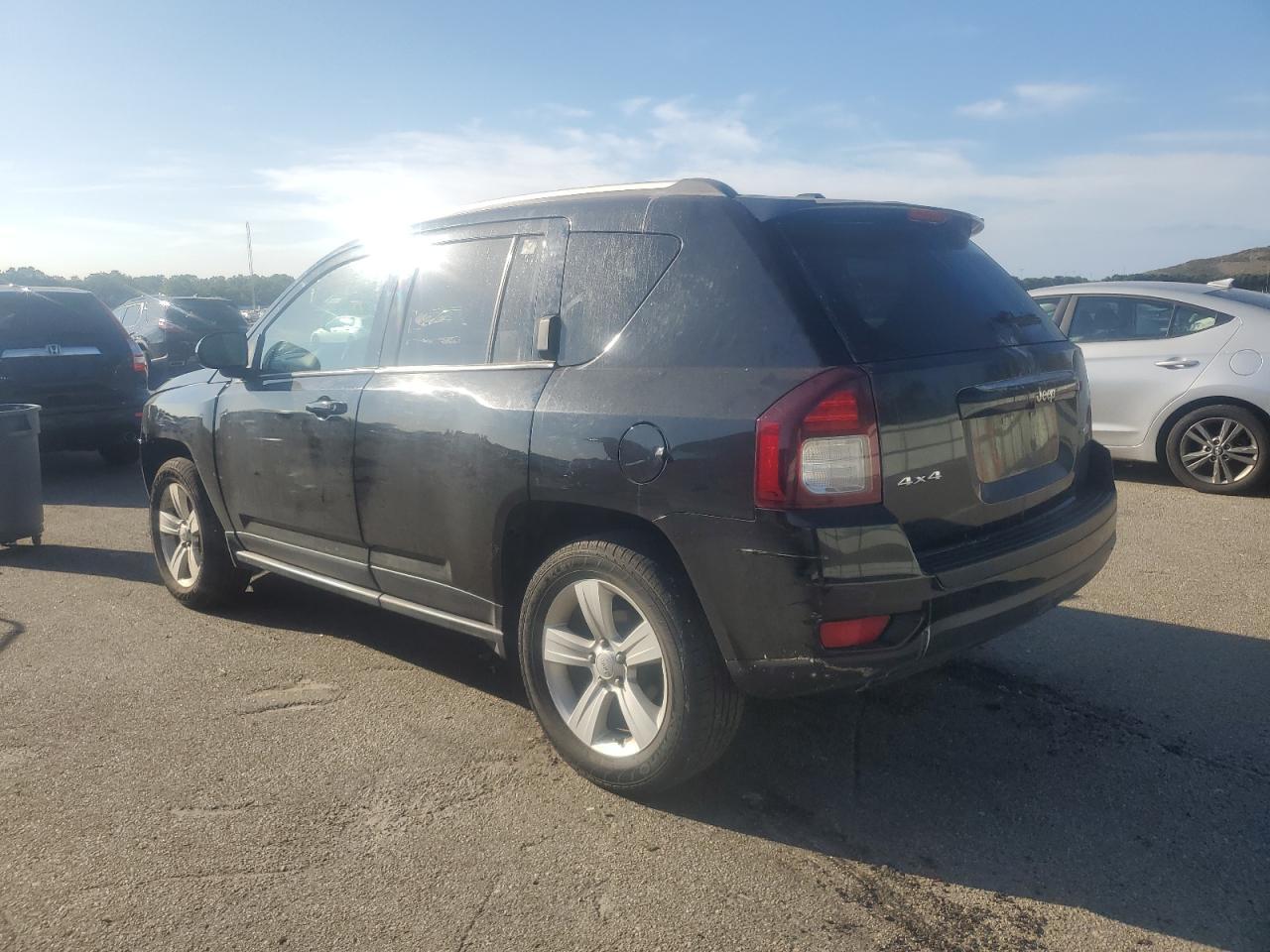 2017 Jeep Compass Sport - Фото 2
