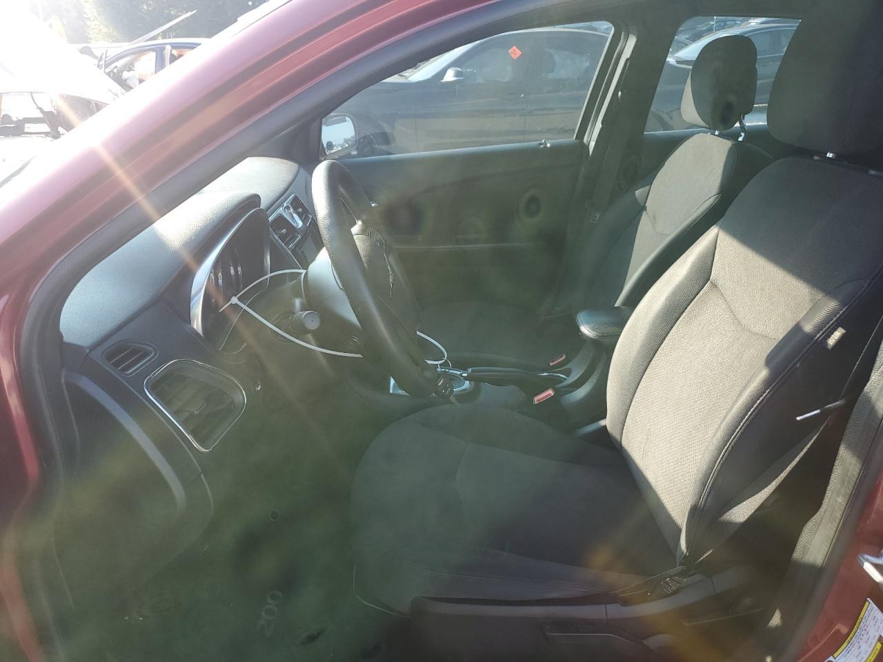 2014 Chrysler 200 - Image 7