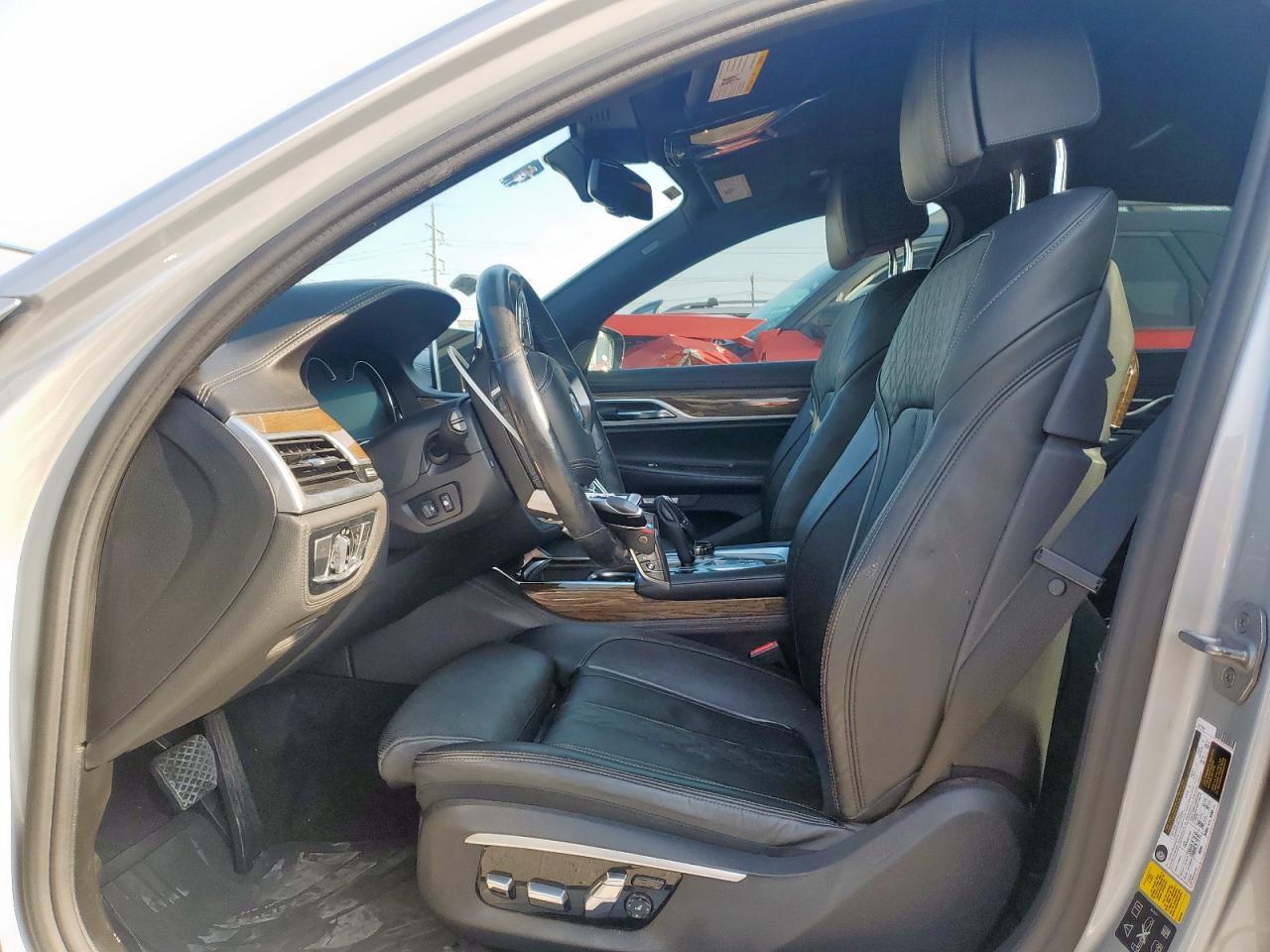 2017 BMW 740 Xi - Фото 7