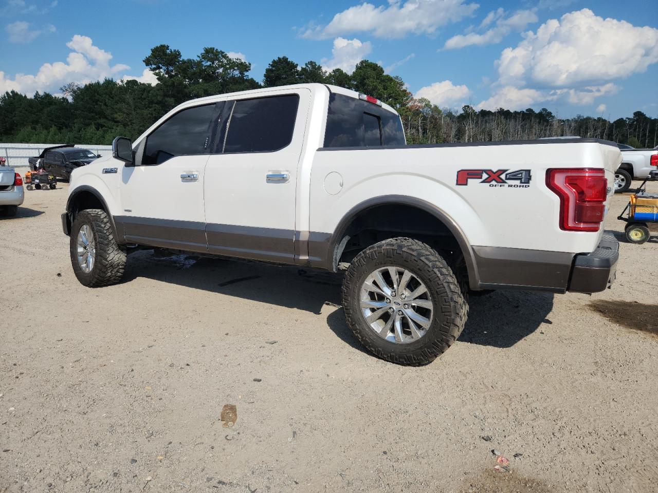 2016 Ford F150 Supercrew - Фото 2