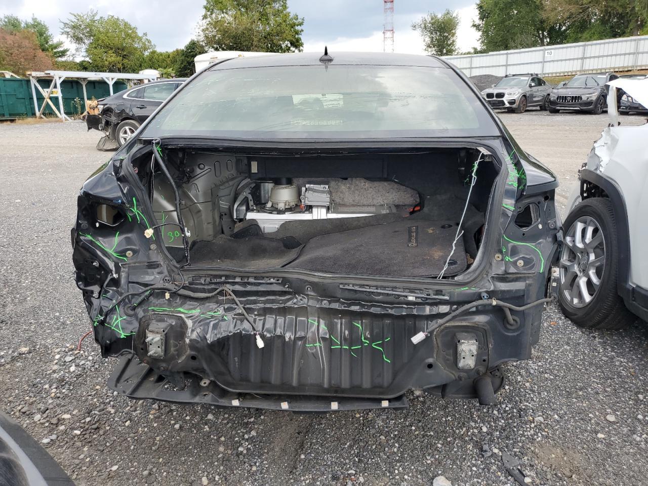 2014 Lexus Es 300H - Image 6