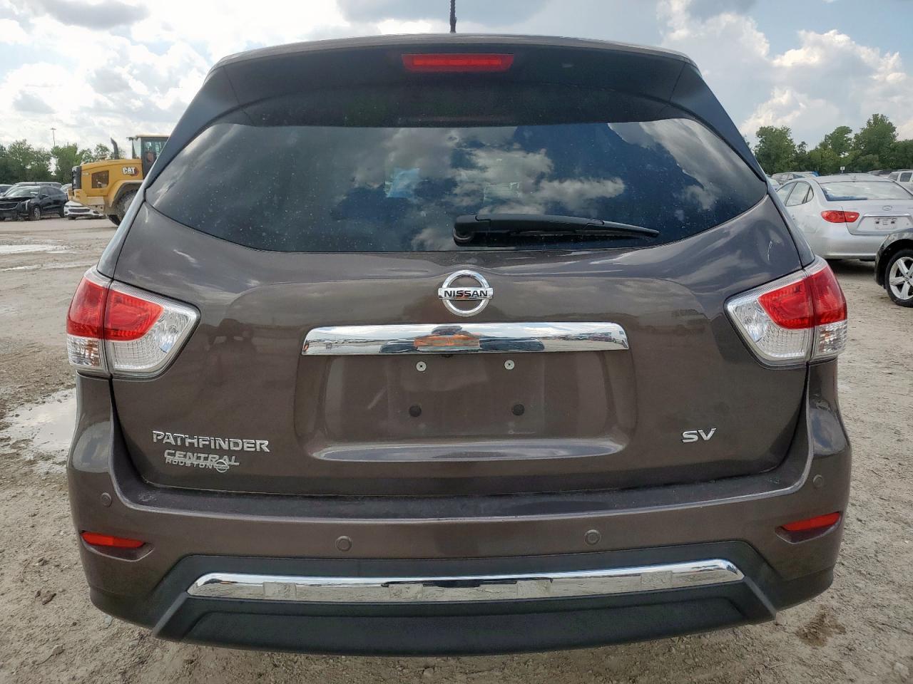 2016 Nissan Pathfinder S - Фото 6