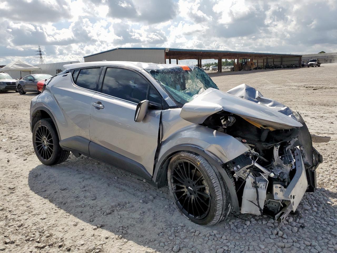 2019 Toyota C-Hr Xle - Фото 4