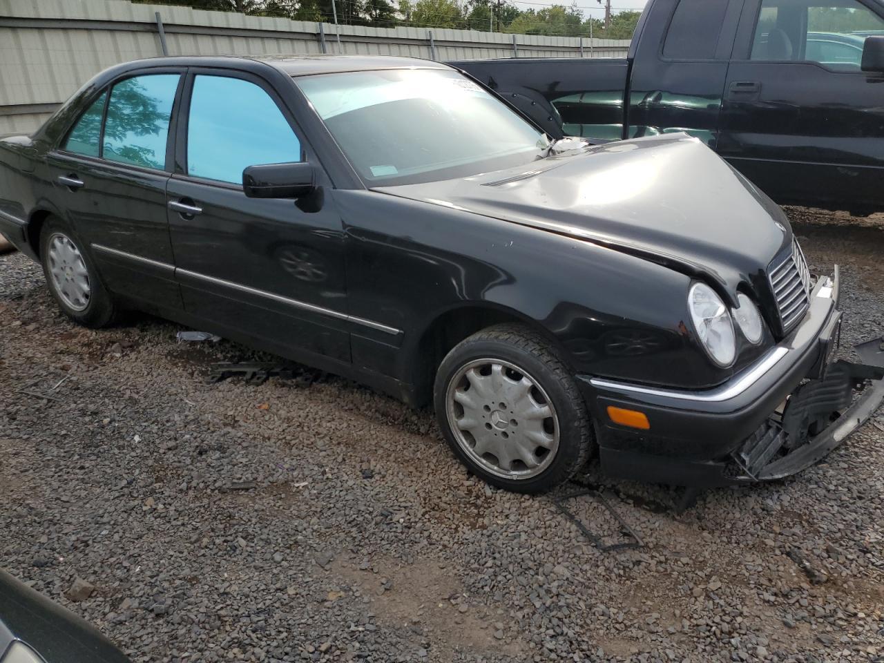 1999 Mercedes-Benz E 320 - Image 4