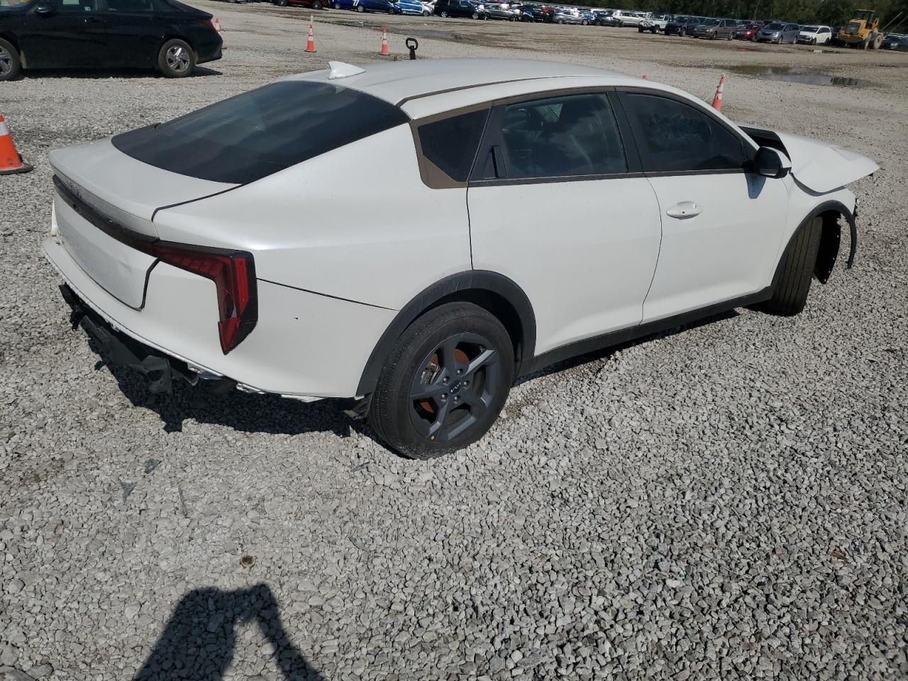2025 Kia K4 Lx - Фото 3