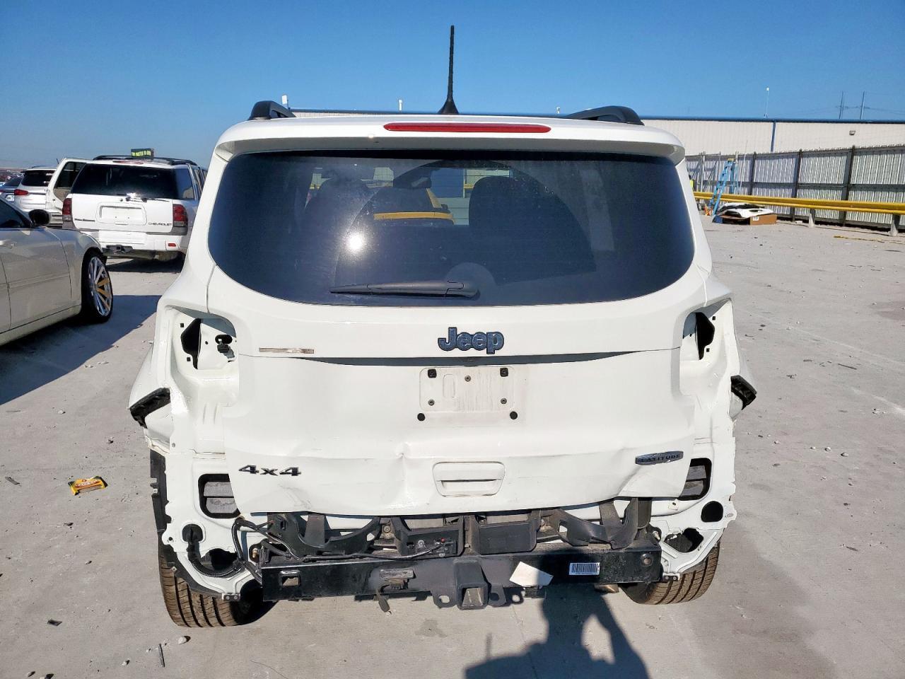 2020 Jeep Renegade Latitude - Фото 6