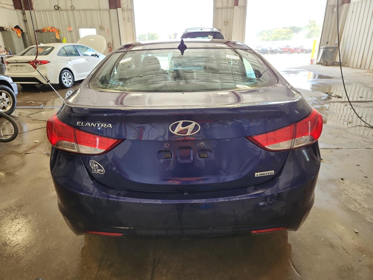 2013 Hyundai Elantra Gls - Фото 6