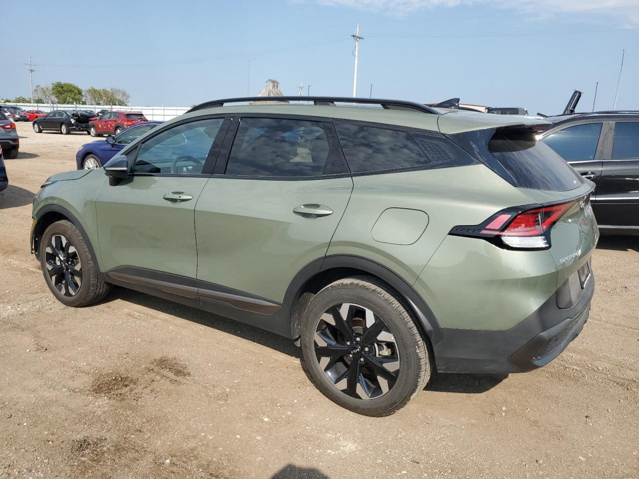 2024 Kia Sportage X Line - Image 2