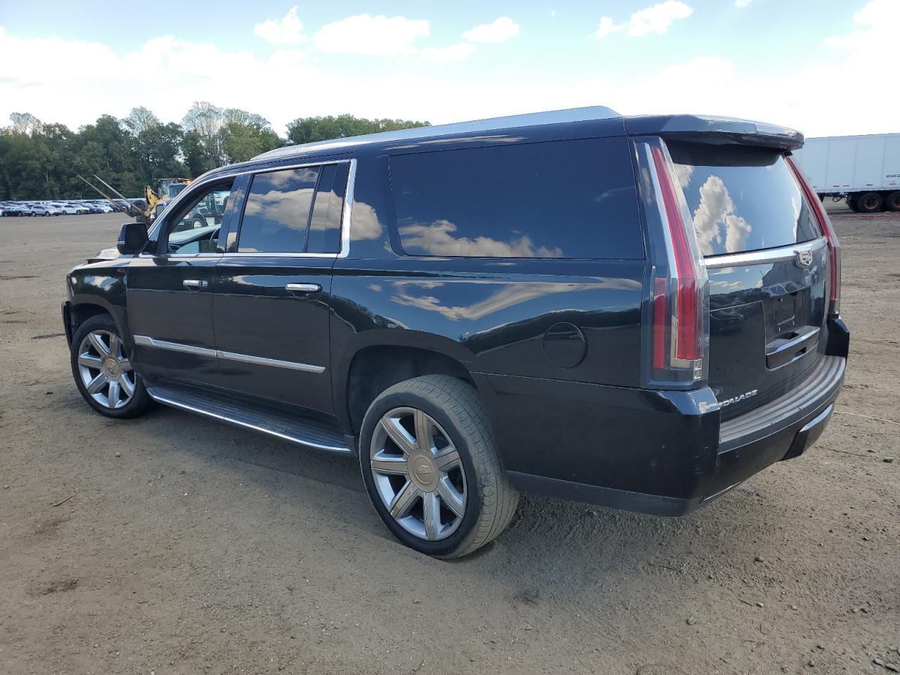 2018 Cadillac Escalade Esv Luxury - Image 2