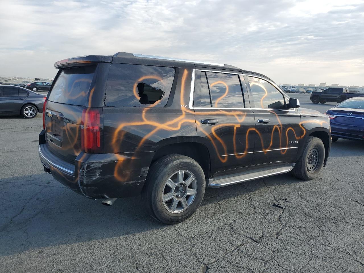 2015 Chevrolet Tahoe K1500 Ltz - Image 3