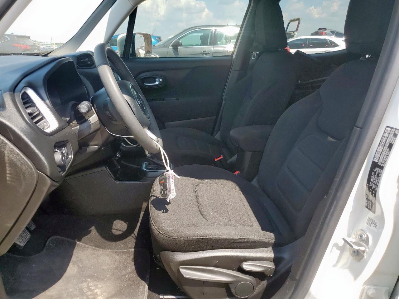 2021 Jeep Renegade Latitude - Фото 7
