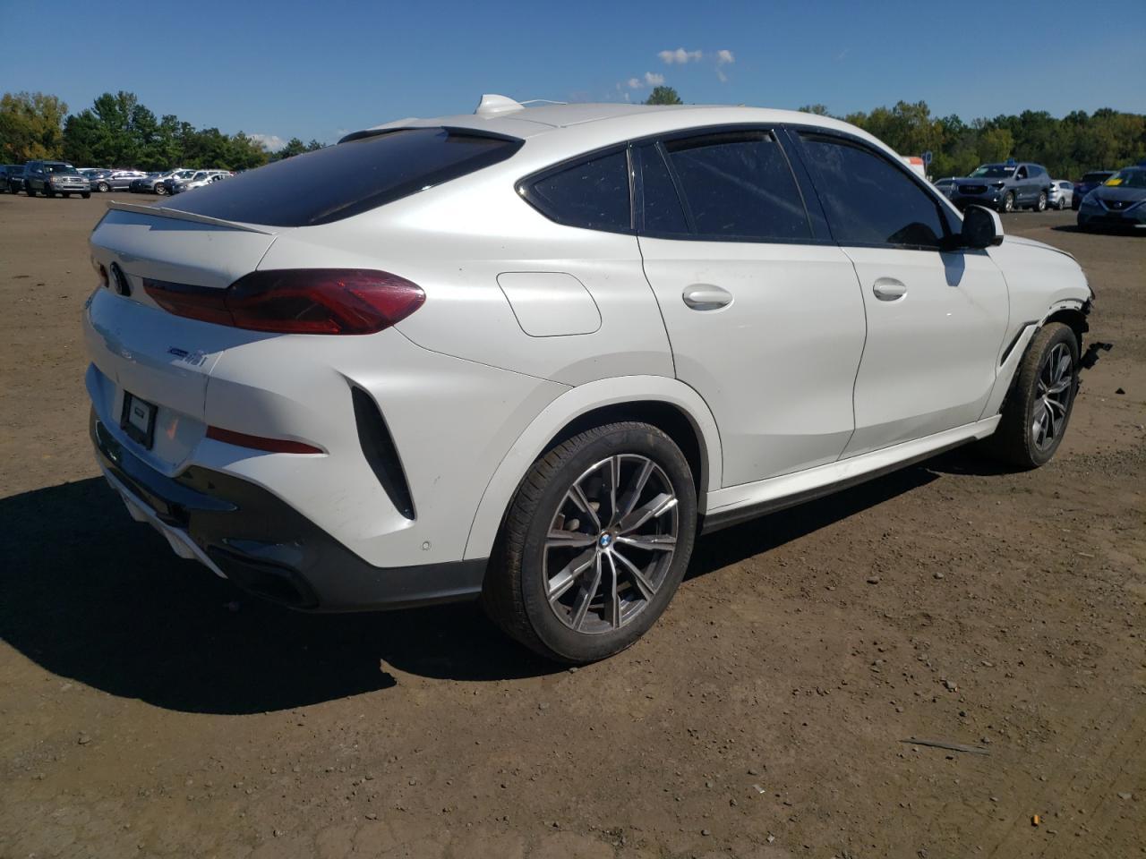 2022 BMW X6 xDrive40I - Image 3